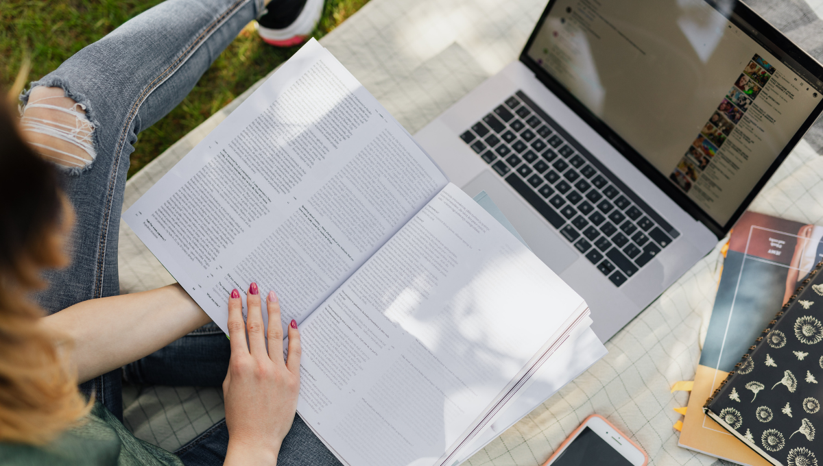 Beneficios de estudiar estudiar la preparatoria en linea para adultos